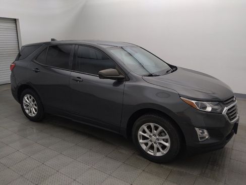 Used 2019 Chevrolet Equinox LS w/ LS Convenience Package FWD image 11