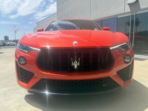 Certified 2023 Maserati Levante F Tributo AWD/4WD image 3