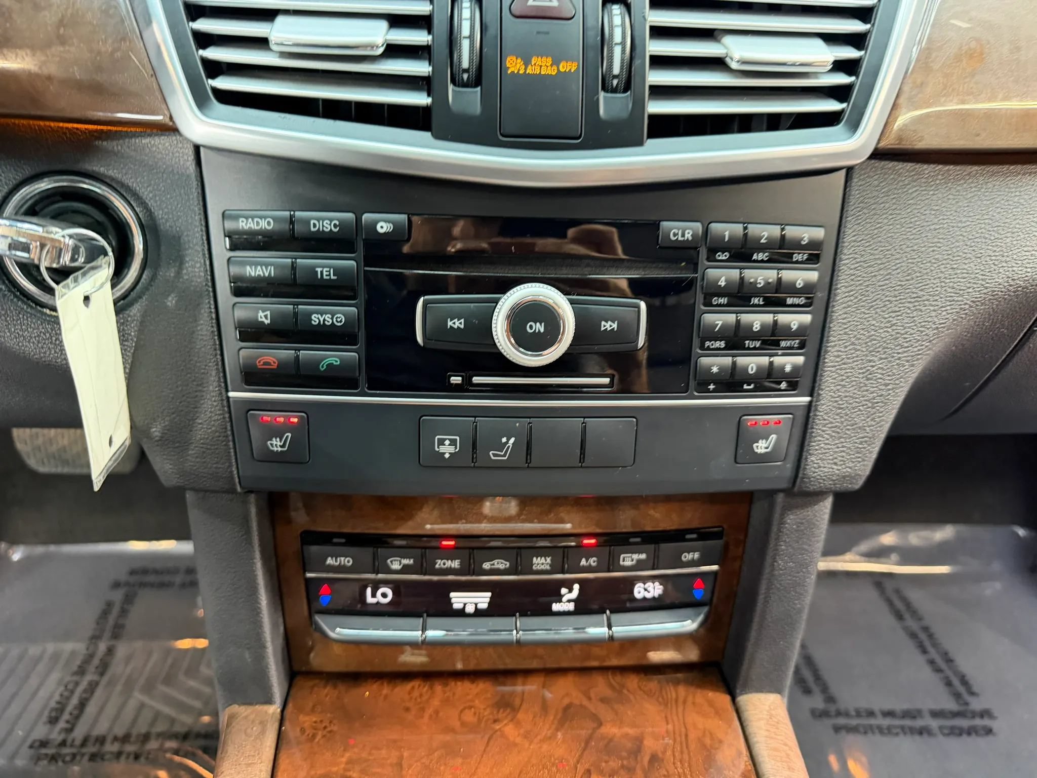 Used 2011 Mercedes-Benz E 350 4MATIC Sedan image 23