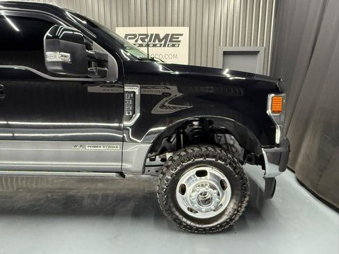 Used 2022 Ford F350 Lariat w/ Lariat Ultimate Package AWD/4WD image 11