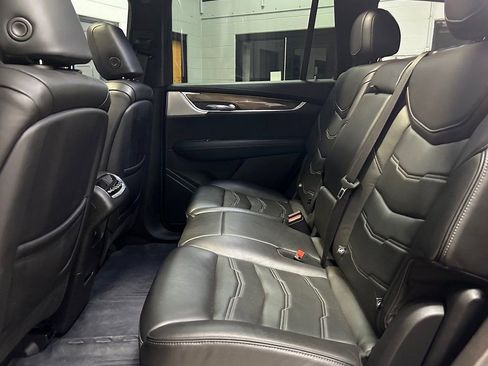 Used 2023 Cadillac XT6 Sport w/ Platinum Package image 13
