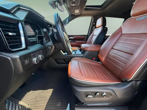 Used 2023 GMC Sierra 1500 Denali Ultimate AWD/4WD image 10