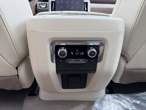New 2026 GMC Yukon XL Denali w/ Denali Reserve Package AWD/4WD image 32