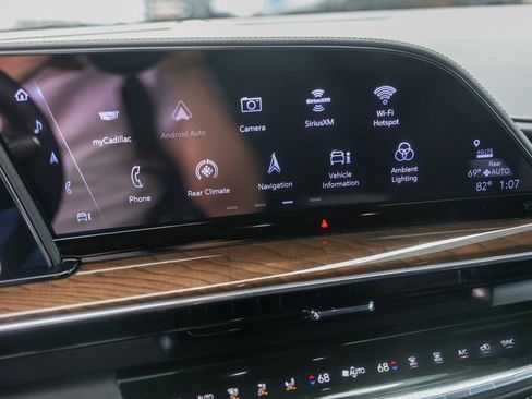 Certified 2024 Cadillac Escalade Sport Platinum image 16