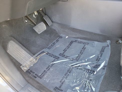 Used 2024 Honda CR-V EX image 16