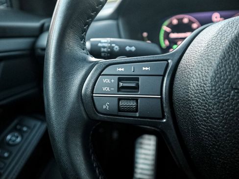 Used 2024 Honda Accord Sport image 19