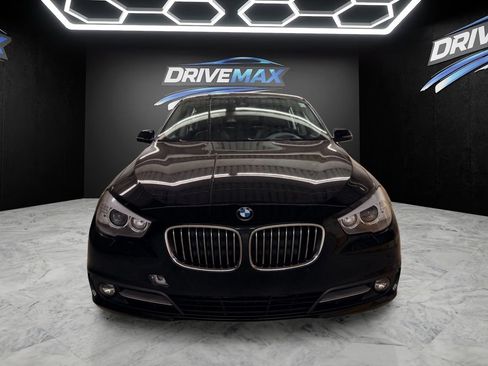 Used 2017 BMW 535i Gran Turismo xDrive w/ Luxury Seating Package AWD/4WD image 2