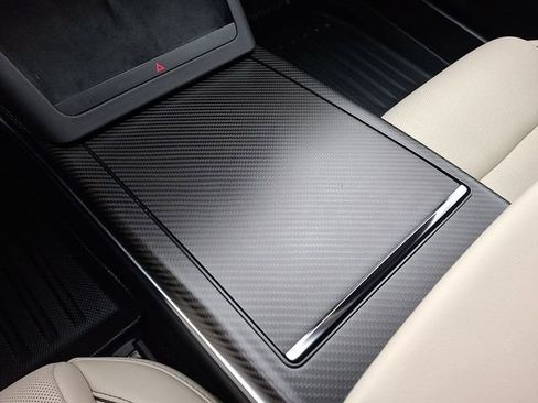 Used 2021 Tesla Model S Plaid image 25