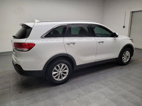 Used 2018 Kia Sorento FWD image 10