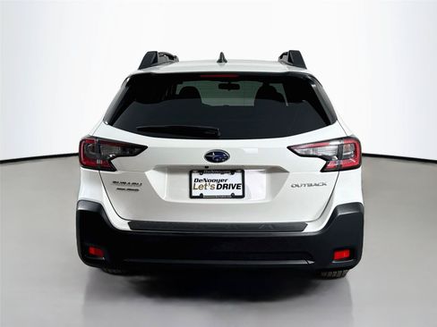 Used 2023 Subaru Outback Premium AWD/4WD image 8