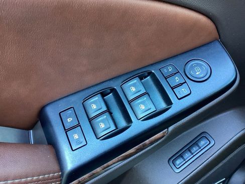 Used 2015 Chevrolet Tahoe LTZ image 66