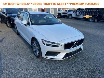 Used 2020 Volvo V60 T5 Momentum w/ Premium Package
