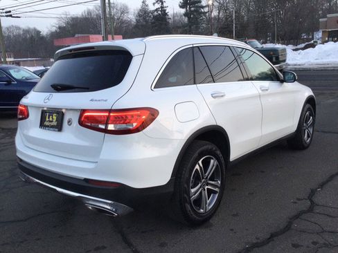 Used 2019 Mercedes-Benz GLC 300 4MATIC image 6