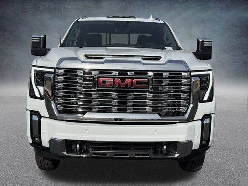 New 2026 GMC Sierra 3500 Denali w/ Denali Reserve Package image 9