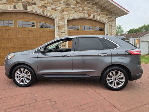 Used 2024 Ford Edge Titanium AWD/4WD image 6