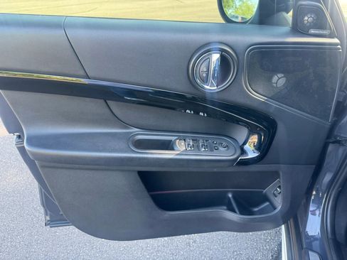 Used 2019 MINI Cooper Countryman S w/ Premium Package image 15