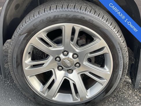 Used 2018 Cadillac Escalade ESV Luxury image 52