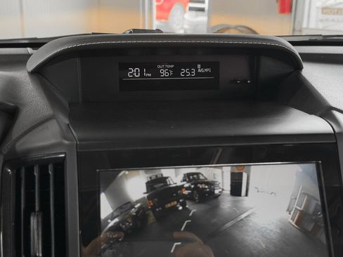 Used 2023 Subaru Crosstrek 2.5i Sport image 31