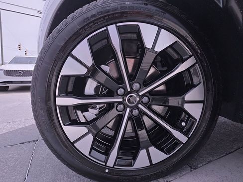 New 2026 Volvo XC60 B5 Plus w/ Protection Package Premier AWD/4WD image 35