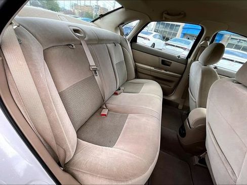 Used 2005 Ford Taurus SE image 19