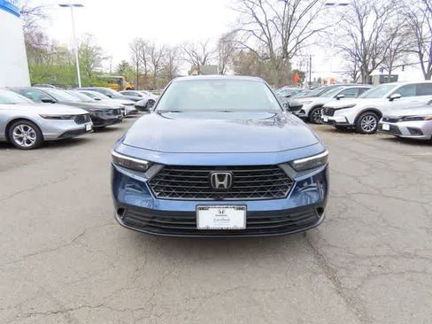 Certified 2025 Honda Accord SE image 6