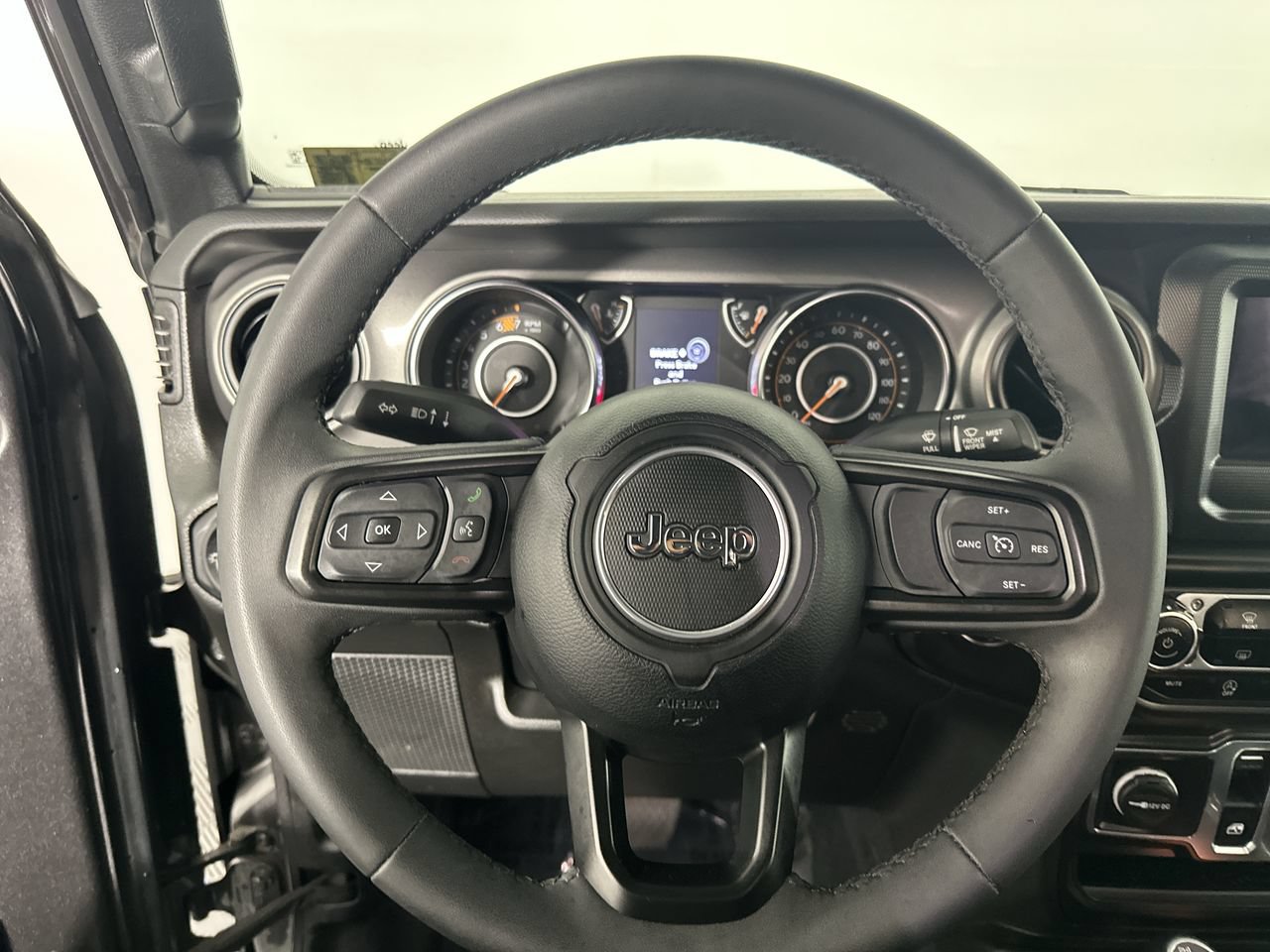 Used 2023 Jeep Wrangler Sport AWD/4WD image 5