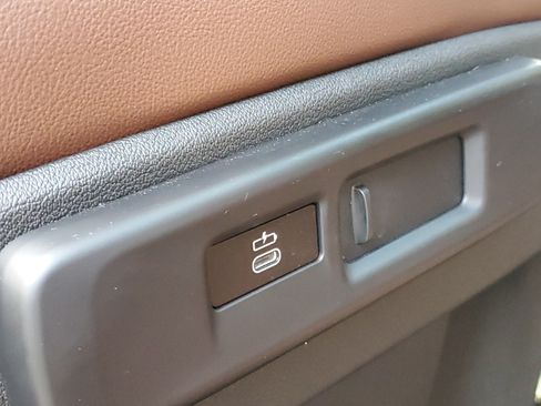 Used 2020 BMW X5 xDrive40i w/ Premium Package AWD/4WD image 32