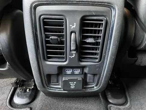 Used 2019 Jeep Grand Cherokee Limited AWD/4WD image 27