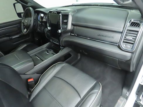 Used 2024 RAM 3500 Limited image 18