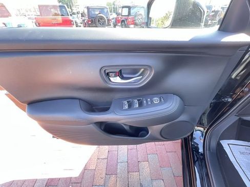 Certified 2026 Honda HR-V EX-L image 10