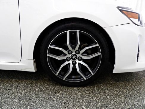 Used 2014 Scion tC FWD image 21