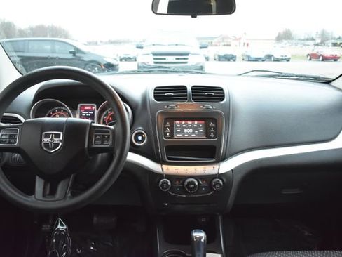 Used 2012 Dodge Journey SXT image 29