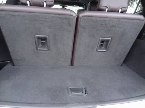 Used 2021 Cadillac XT6 Premium Luxury image 11