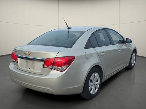 Used 2014 Chevrolet Cruze LS image 8
