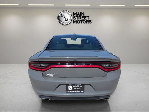 Used 2023 Dodge Charger SXT RWD image 4