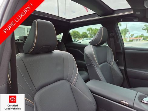 Used 2024 Toyota Crown AWD/4WD image 15