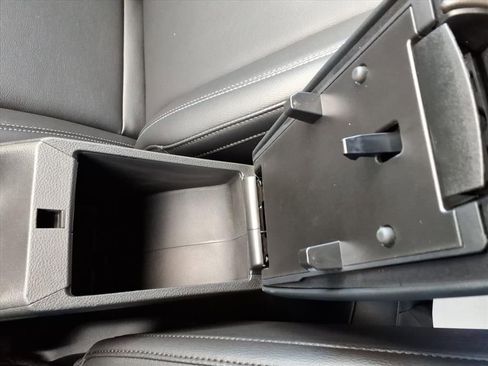 New 2026 Jeep Compass Limited image 30