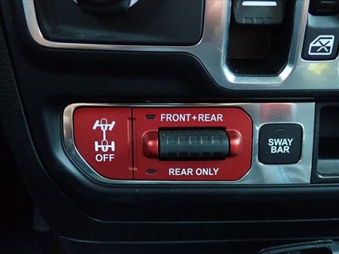 Used 2023 Jeep Wrangler Unlimited Rubicon 4xe w/ Cold Weather Group AWD/4WD image 17