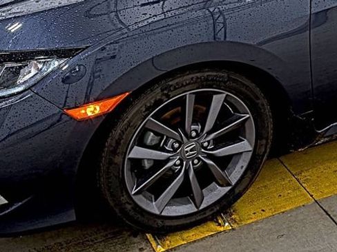 Used 2019 Honda Civic EX image 7