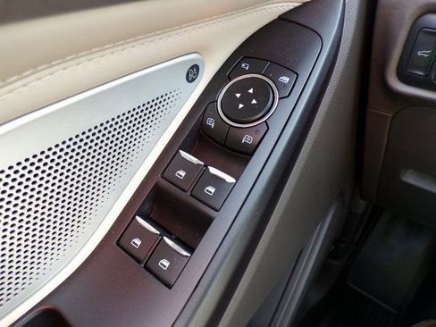 Used 2020 Ford Explorer Platinum w/ Premium Technology Package image 28