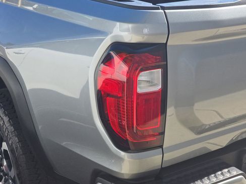 Used 2024 GMC Canyon AT4 w/ AT4 Premium Package AWD/4WD image 31