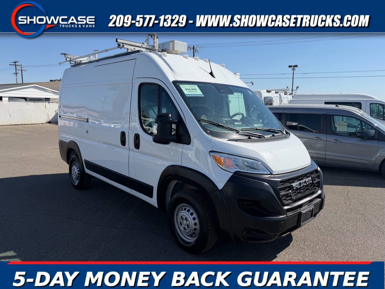 Used 2025 RAM ProMaster 2500 FWD image 1