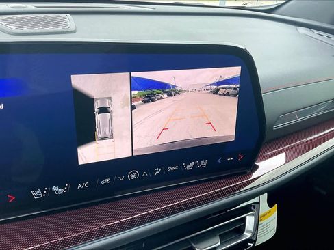 Used 2025 Chevrolet Traverse RS w/ LPO, Floor Liner Package FWD image 26