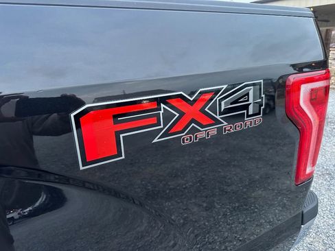 Used 2015 Ford F150 XLT w/ Equipment Group 302A Luxury image 11