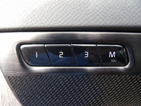 Certified 2024 Volvo XC90 B6 Plus w/ Protection Package Premier image 13