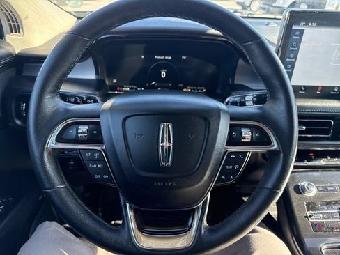 Used 2023 Lincoln Nautilus FWD w/ Premium Package image 16
