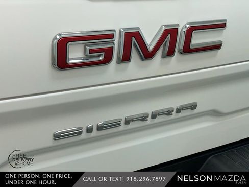 Used 2022 GMC Sierra 1500 SLT w/ SLT Premium Plus Package image 17