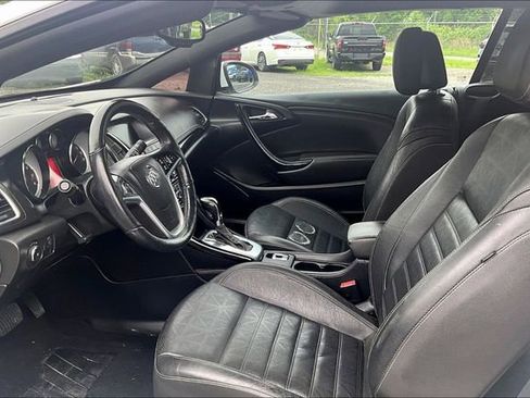 Used 2018 Buick Cascada Premium image 9