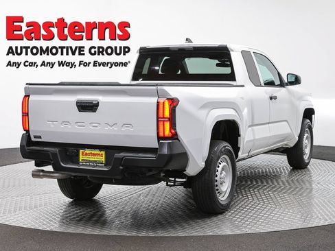 Used 2024 Toyota Tacoma SR RWD image 5