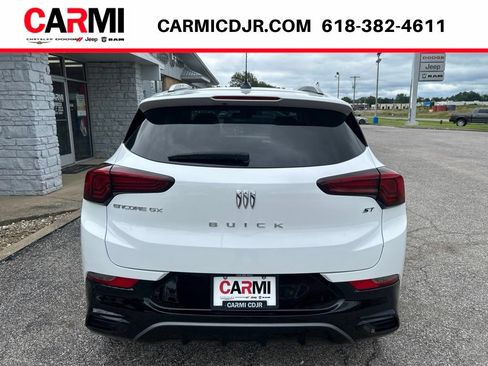 Used 2024 Buick Encore GX Sport Touring FWD image 5